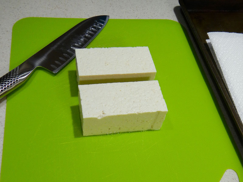 /2012/08/in-the-kitchen-tofu/images/presstofucut1.jpg