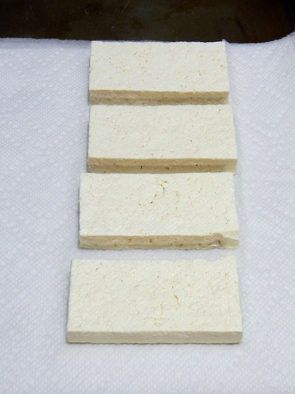 /2012/08/in-the-kitchen-tofu/images/presstofudone.jpg