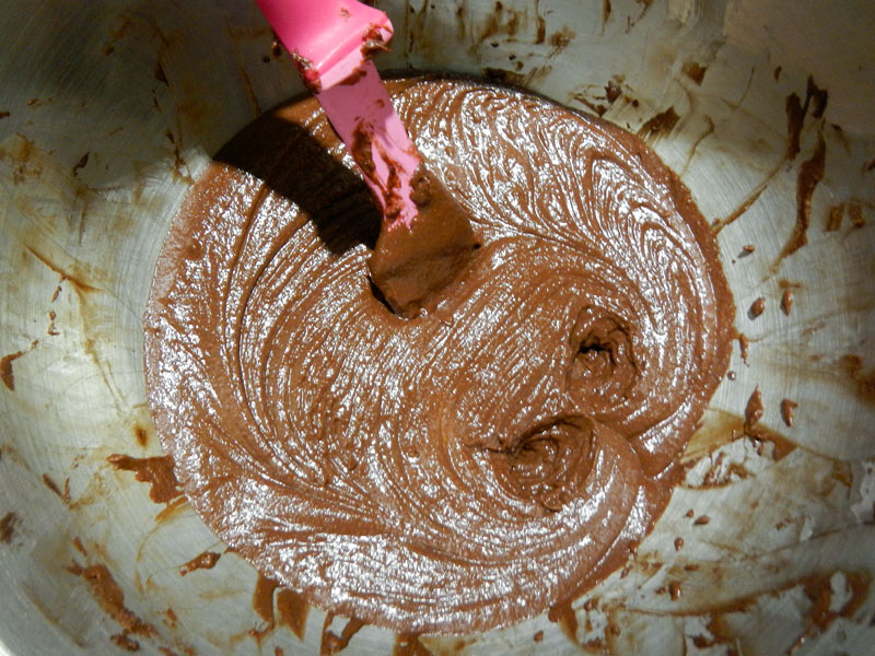 /2012/08/raspberry-chocolate-pie/images/chocraspiemixdone.jpg