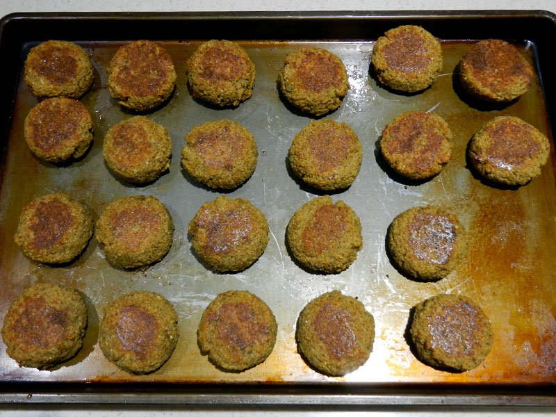 /2012/09/baked-falafel/images/bakedfalafeldone.jpg