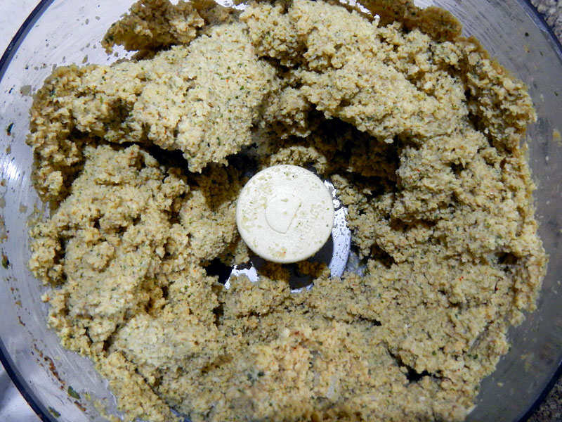 /2012/09/baked-falafel/images/bakedfalafeldonetexture.jpg