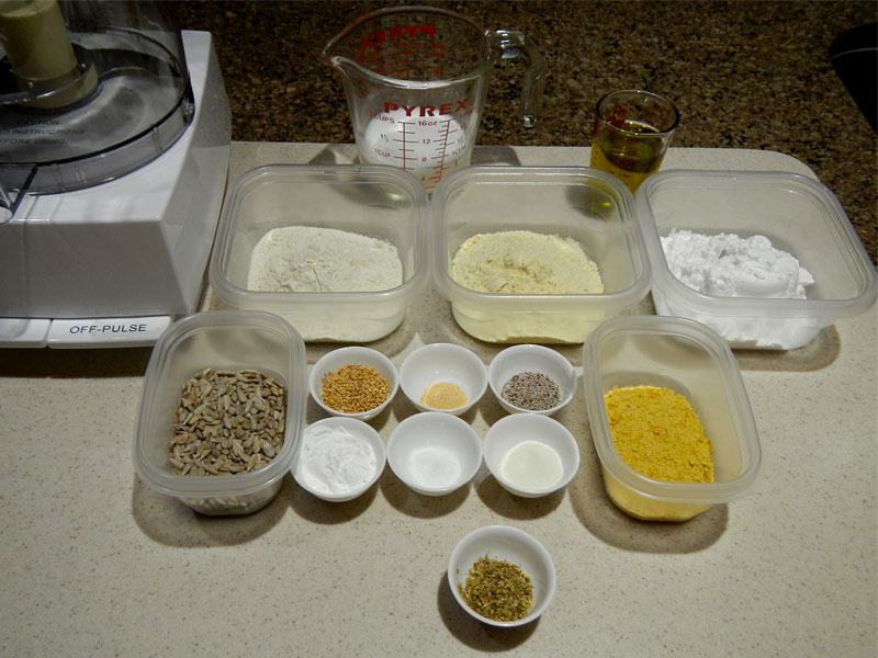 /2012/10/seeded-quinoa-and-millet-crackers/images/gfcracker1setup.jpg